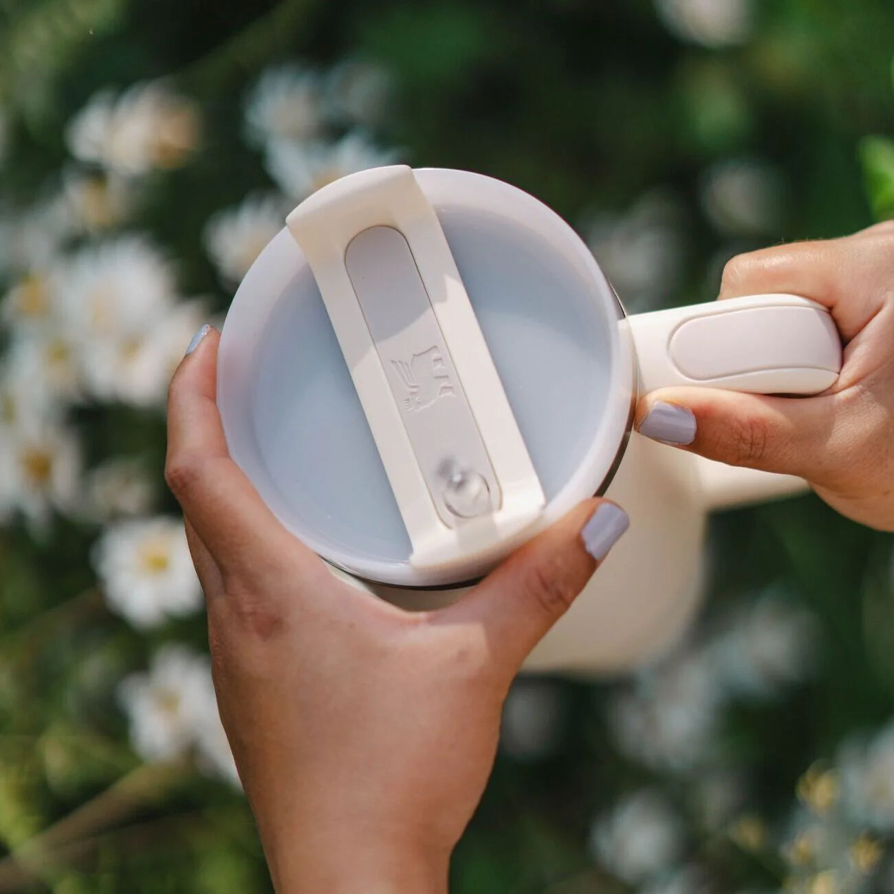 Quencher® H2.0 FlowState™ Tumbler Cream